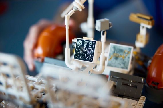 Конструктор LEGO Technic Місячний автомобіль NASA Apollo 42182 | Зображення 3