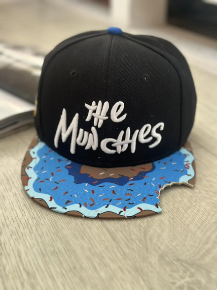 Дитяча кепка снепбек (Snapback)  Пончик  The mun chies Чорний з блакитним  50-54р (9052) | Зображення 3