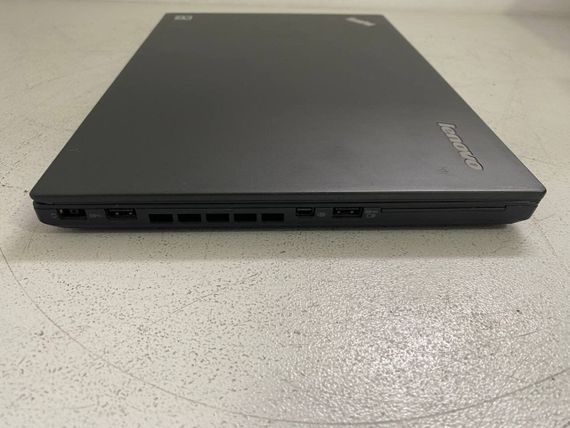 Ноутбук Lenovo ThinkPad T450s / 14" (1600x900) TN / Intel Core i5-5300U (2 (4) ядра 2.3 - 2.9 GHz) / 8 GB DDR3 / 128 GB SSD / Intel HD Graphics 5500 / WebCam б/у | Зображення 2