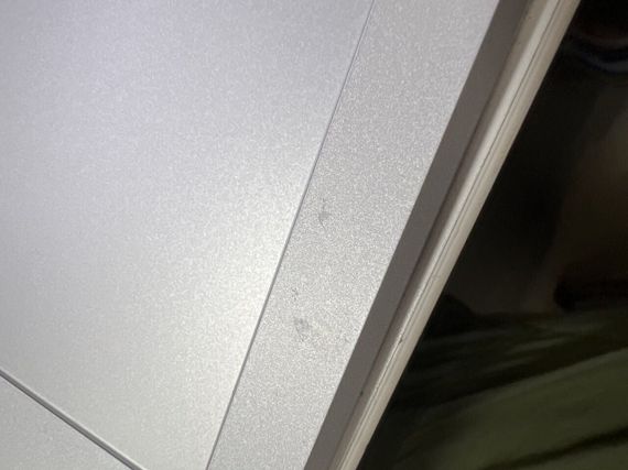 Ультрабук-трансформер Microsoft Surface Book 2 / 13.5" (3000x2000) IPS Touch / Intel Core i5-7300U (2 (4) ядра по 2.6 - 3.5 GHz) / 8 GB DDR3 / 240 GB SSD / Intel HD Graphics 620 / WebCam б/у + Подарок Беспроводная мышь HOCO GM28 | Зображення 6