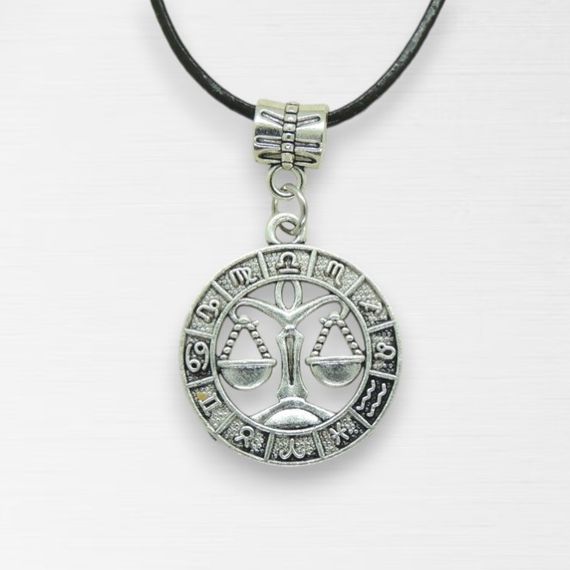 Кулон на кожаном шнурке знак зодиака Весы серебристый 3.3 см