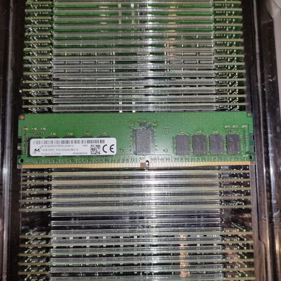 Серверна оперативна пам'ять Micron / 16 ГБ / DDR4 ECC / 3200 МГц б/в | Зображення 1