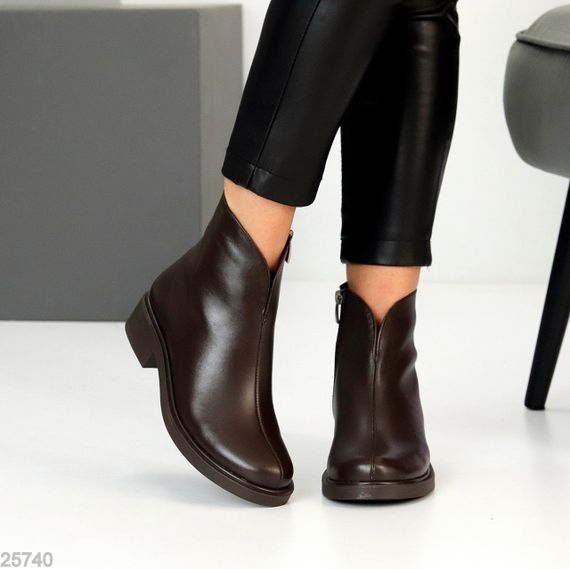 Практичні універсальні шоколадні зимові шкіряні черевики низький хід | Зображення 6