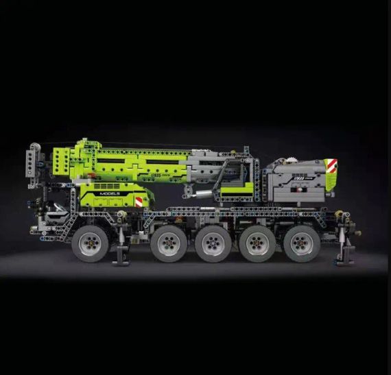 «Передвижной кран MK II RC зеленый» от производителя Mould King полностью совместим с Лего