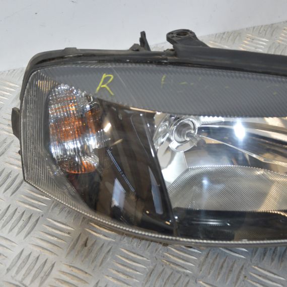Фара права Opel Astra G 1998-2004 Фара передня права Опель Астра Г 093175724 1EG007640 | Зображення 1