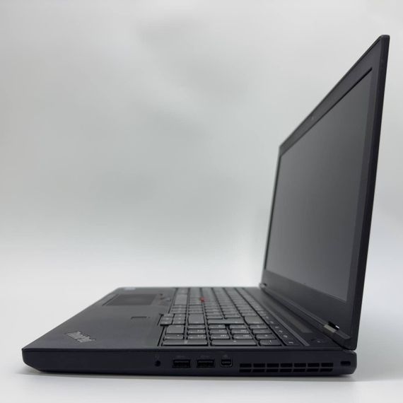 Мобільна робоча станція Lenovo ThinkPad P50 / 15.6" (1920x1080) IPS / Intel Core i7-6700HQ (4 (8) ядра по 2.6 - 3.5 GHz) / 16 GB DDR4 / 256 GB SSD / nVidia Quadro M1000M, 4 GB GDDR5, 128-bit / WebCam б/в + Подарунок Мишка та килимок | Зображення 5