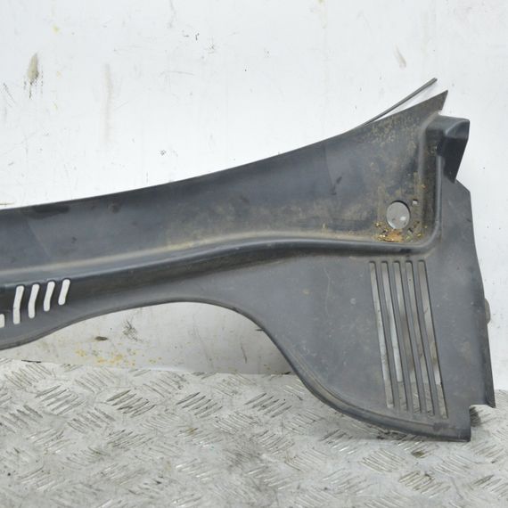 Пластик під лобове скло Seat Ibiza IV 2008-2017 Жабо лобового скла Сеат Ібіза 4 6J1853185 | Зображення 3