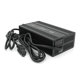 Зарядний пристрій для акумуляторів Li-ion 48V(58,4V),15A,1300W, LED-індикація, 225х125х68mm, 1.85kg