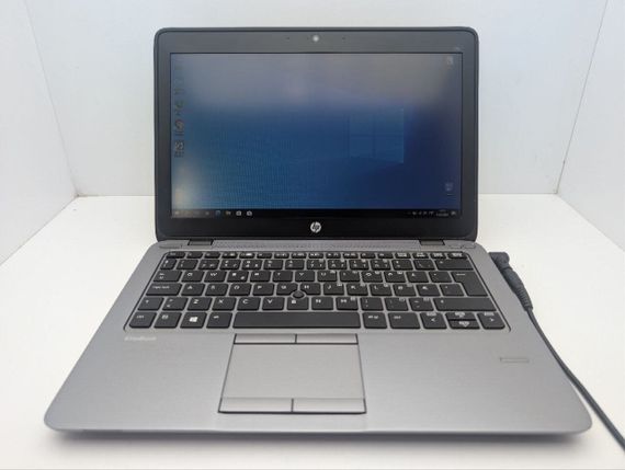 Нетбук HP EliteBook 725 G3 / 12.5" (1366x768) TN / AMD A8 Pro-7150B (4 ядра по 1.9 - 3.2 GHz) / 8 GB DDR3 / 120 GB SSD / AMD Radeon R5 Graphics / WebCam б/в | Зображення 1