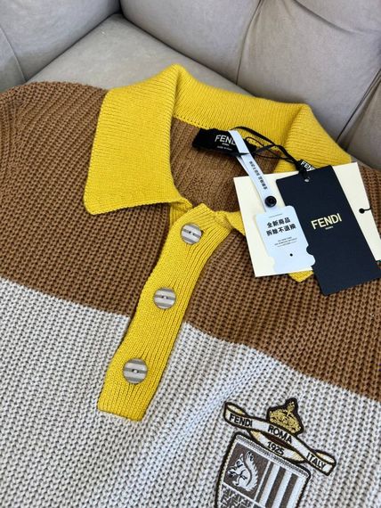 Трикотажне поло Fendi коричневого кольору f732 | Зображення 2
