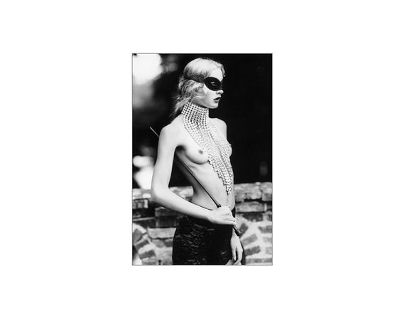 Найкращі фотографи світу книга Еллен фон Унверт Ellen Von Unwerth "Revenge" фотомистецтво книги з ілюстраціями | Зображення 6