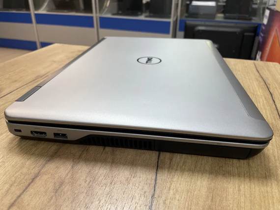 Ноутбук Dell E6540 15.6  FHD core i5 4200M/8gb/500Gb HDD/Radeon HD 8790M | Зображення 4