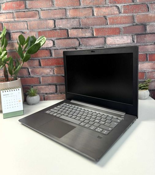 Ноутбук Lenovo V330-14IKB 81B0 / 14" (1920x1080) IPS / Intel Core i5-8250U (4 (8) ядра по 1.6 - 3.4 GHz) / 8 GB DDR4 / 256 GB SSD / Intel UHD Graphics 620 / WebCam б/у | Зображення 5