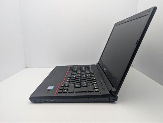 Ноутбук Fujitsu LifeBook E546 / 14" (1366x768) TN / Intel Core i5-6200U (2 (4) ядра по 2.3 - 2.8 GHz) / 8 GB DDR4 / 500 GB HDD / Intel HD Graphics 520 / WebCam б/у | Зображення 4