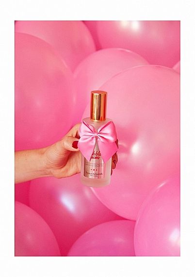 Масажна олія із зігріваючим ефектом Bijoux Indiscrets Light My Fire Strawberry Bubblegum, полунична | Зображення 2