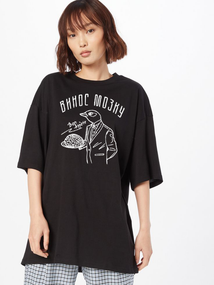 Жіноча футболка з мерчем