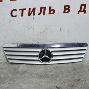 Решітка радіатора Mercedes W168 1997-2004 Решітка переднього бампера Мерседес в168 1688801283