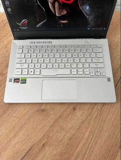 Ноутбук Asus ROG G14 14,0" 120Hz Ryzen 9 4900HS 16Gb SSD 512Gb RTX 2060 MaxQ Б/В | Зображення 2