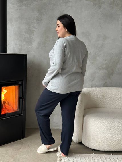 Зручна сіра піжамка PLUS SIZE із зірочками та чорними штанами з мікрофлісу | Зображення 9