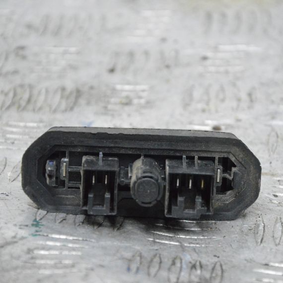 Контакти бічних правих зсувних дверей Fiat Doblo 2000-2010 Контакти правих дверей Фіат Добло 46803272 | Зображення 1