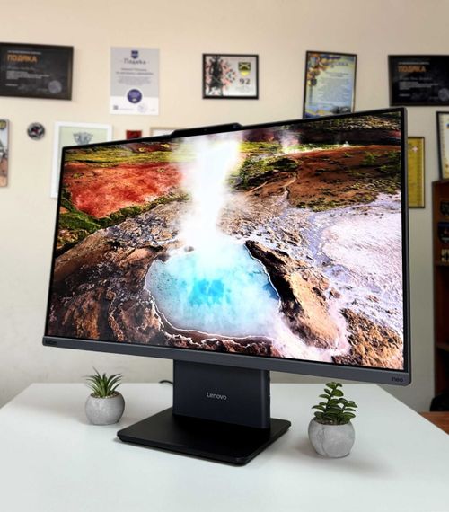 Моноблок Lenovo ThinkCentre Neo 50a 27 Gen 5 / 27" (1920x1080) IPS / Intel Core i5-13420H (8 (12) ядер по 3.4 - 4.6 GHz) / 16 GB DDR5 / 512 GB SSD / Intel UHD Graphics / WebCam / 2x 3W / Клавиатура и мышка | Зображення 1