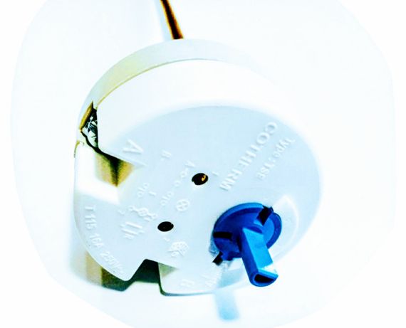 Терморегулятор для бойлера 16 А с защитой и выступом Cotherm Франция