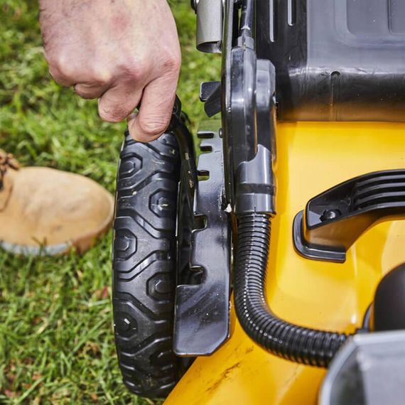 Газонокосарка акумуляторна безщіткова 2х18 В DeWALT DCMW564N | Зображення 2