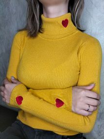 Женская водолазка-гольф в рубчик с сердечками KV920, размер 42/48, цвет желтый