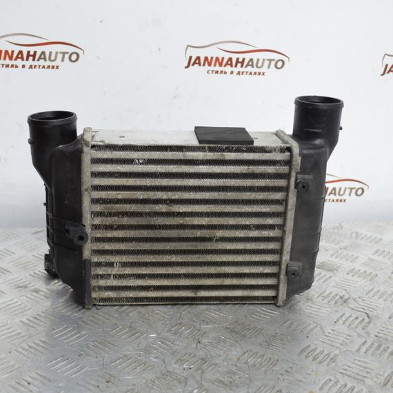 Радіатор інтеркулера Audi A4 (B6, B7) 1.8T інтеркулер Ауді а4 8E0145805N | Зображення 2