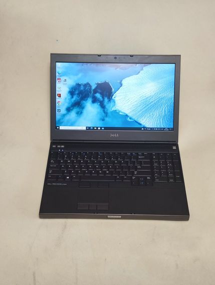 Мобільна робоча станція Dell Precision M4800 / 15.6" (1920x1080) IPS / Intel Core i7-4710MQ (4 (8) ядра по 2.5 - 3.5 GHz) / 8 GB DDR3 / 256 GB SSD / AMD FirePro M5100, 2 GB GDDR5, 128-bit / WebCam / DVD-ROM б/в | Зображення 1