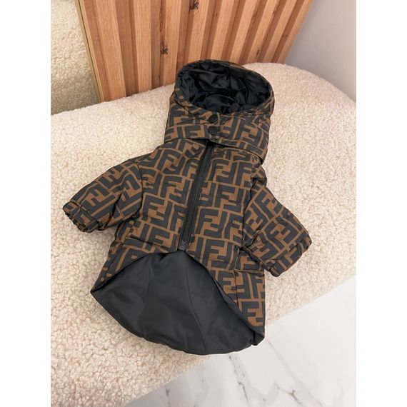 Брендовая зимняя куртка для собак FENDI  на змейке с капюшоном, коричневая | Зображення 2