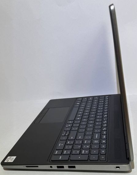 Мобільна робоча станція Dell Precision 7550 / 15.6" (1920x1080) IPS / Intel Core i7-10875H (8 (16) ядер по 2.3 - 5.1 GHz) / 32 GB DDR4 / 256 GB SSD + 256 GB SSD / nVidia Quadro T1000, 4 GB GDDR5, 128-bit / WebCam б/в | Зображення 5