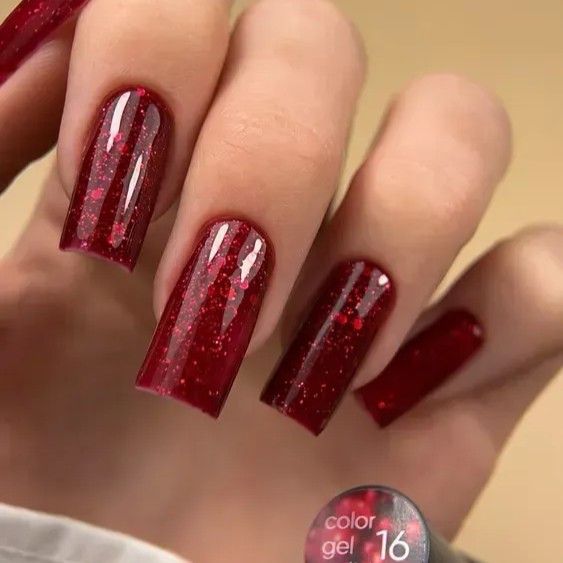 Гель-лак Valeri 016 "Красная искра" 6мл