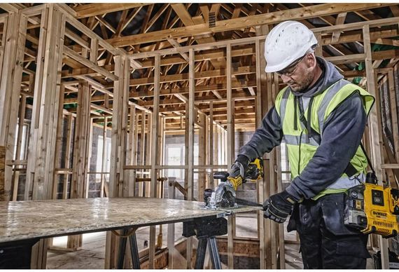Пила дисковая аккумуляторная бесщёточная 115*9,5мм DeWALT DCS571N | Зображення 8