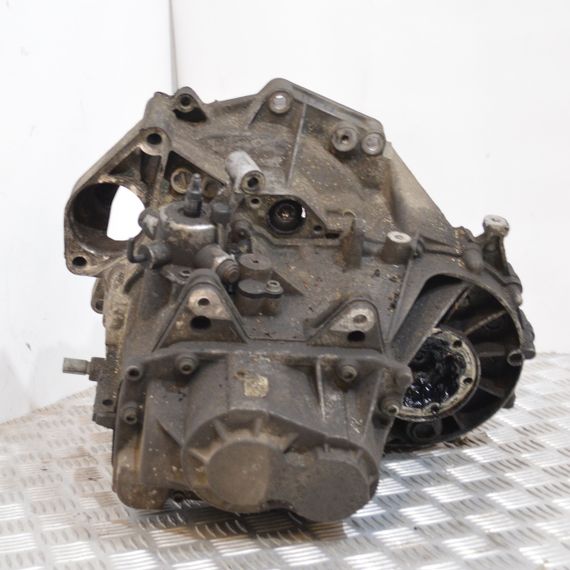 КПП 1.6 FSI 6-ступка механіка Volkswagen Golf V 2003-2009 Коробка перемикання передач механічна Фольксваген Гольф 5 HEU | Зображення 2