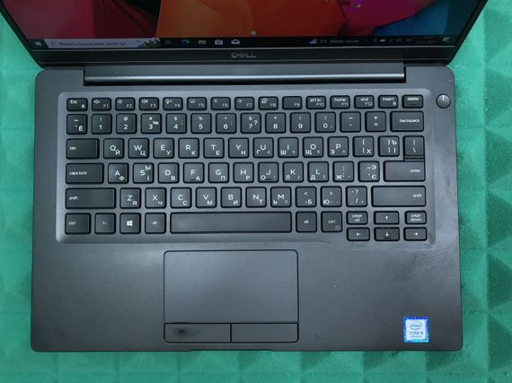 Ультрабук Б-клас Dell Latitude 7400 / 14" IPS / Core i5-8365U (4(8) ядра по 1.6-4.1GHz) / 8GB DDR4 / 256GB SSD M.2 / UHD Graphics 620 / WebCam / USB 3.1 / HDMI / Win 10 б/в | Зображення 3
