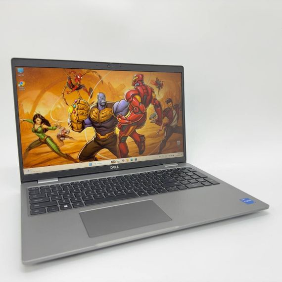 Ультрабук Dell Latitude 5530 / 15.6" (1920x1080) IPS / Intel Core i5-1235U (10 (12) ядер по 3.3 - 4.4 GHz) / 16 GB DDR4 / 512 GB SSD NVMe / Intel Iris Xe Graphics / WebCam б/у + Подарок  Мышка и коврик | Зображення 1