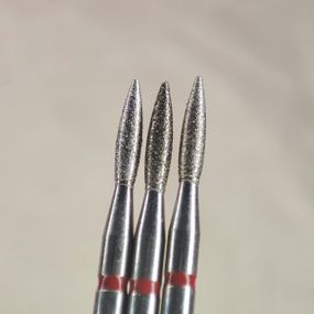 Фреза алмазная Мі пламя красная 2,1 мм (длина головки 9мм)