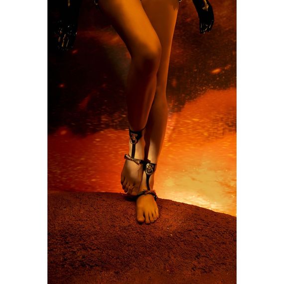 Поножи из итальянской кожи с золотыми деталями Butterfly cuffs UPKO sexstyle | Зображення 4