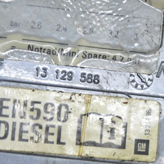 Кришка паливного бака Opel Zafira B 2005-2011 Лючок заливної горловини Опель Зафіра Б 13129588 | Зображення 4