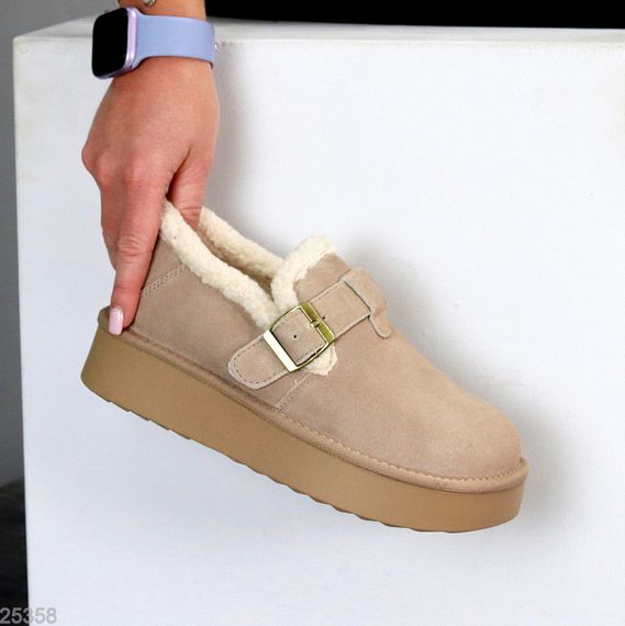 Бежевые замшевые угги автоледи на утолщенной подошве