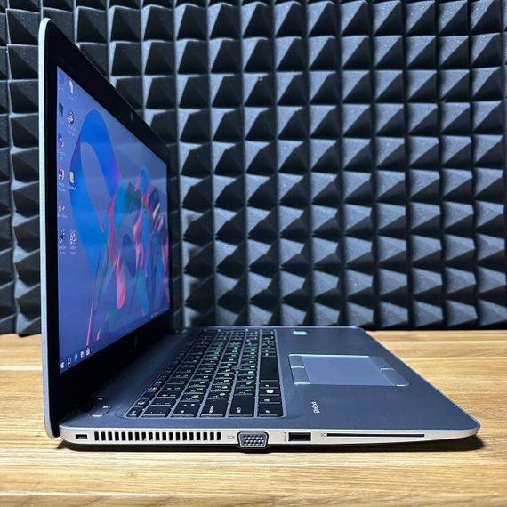 Ноутбук HP EliteBook 850 G3 / 15.6" (1920x1080) IPS / Intel Core i5-6200U (2 (4) ядра по 2.3 - 2.8 GHz) / 8 GB DDR4 / 128 GB SSD / Intel HD Graphics 520 / WebCam б/в | Зображення 4