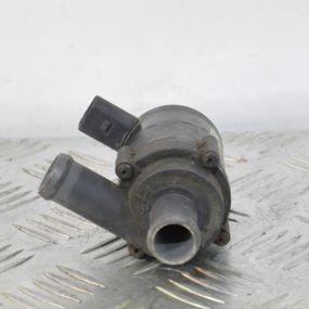 Водяний насос 2.0 / 3.0 / 3.2 Audi A1 A3 A4 A5 Q5 TT 2004-2015 Помпа водяна Ауді а1 а3 а4 а5 а6 ку5 тт 1K0965561G