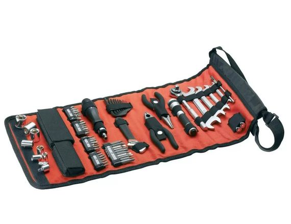 Набір інструментів автомобільний Black&Decker A7144