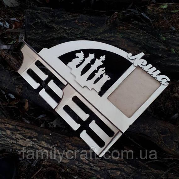 Именная медальница Шахматы с полкой для кубков и фоторамкой, деревянный держатель наград, 39 см | Зображення 1