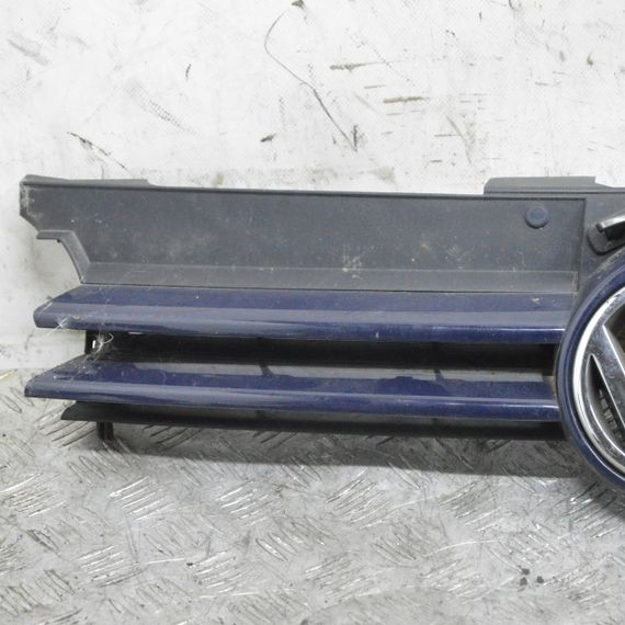 Решітка радіатора Volkswagen Golf IV 1997-2003 синій Фольксваген Гольф 4 1J0853655G 1J0853651H | Зображення 1