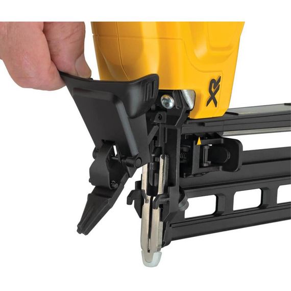 Пістолет цвяхозабивний акумуляторний безщітковий DeWALT DCN662N | Зображення 2