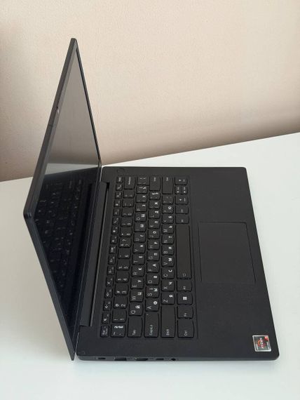 Ультрабук Б-клас Lenovo K14 Gen 1 / 14" (1920x1080) TN / AMD Ryzen 5 5600U (6 (12) ядер по 2.3 - 4.2 GHz) / 16 GB DDR4 / 256 GB SSD / AMD Radeon Vega 7 / WebCam / Windows 11 б/в | Зображення 2