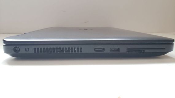 Ноутбук Б-клас Dell Latitude E5540 / 15.6" (1920x1080) TN / Intel Core i7-4600U (2 (4) ядра по 2.1 - 3.3 GHz) / 8 GB DDR3 / 200 GB SSD + 500 GB HDD / nVidia GeForce GT 720M, 2 GB GDDR3, 64-bit / WebCam / DVD-ROM б/в | Зображення 3