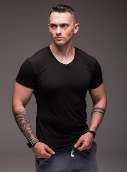 Мужская приталенная футболка с горловиной мыс RA2258 размер L, цвет черный | Зображення 1